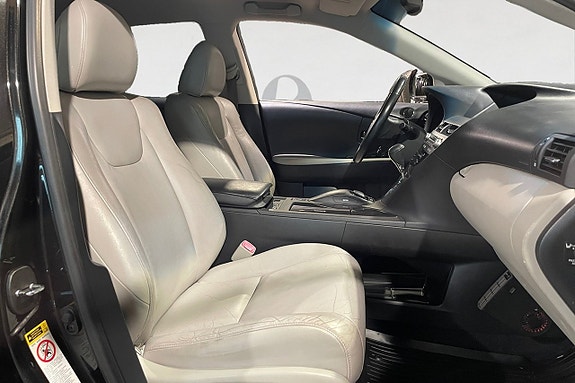 Lexus RX450h 15 of 17
