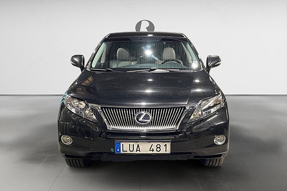 Lexus RX450h 10 of 17
