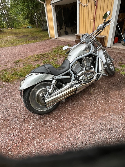 Harley-Davidson VRSCA V-Rod 4 of 9