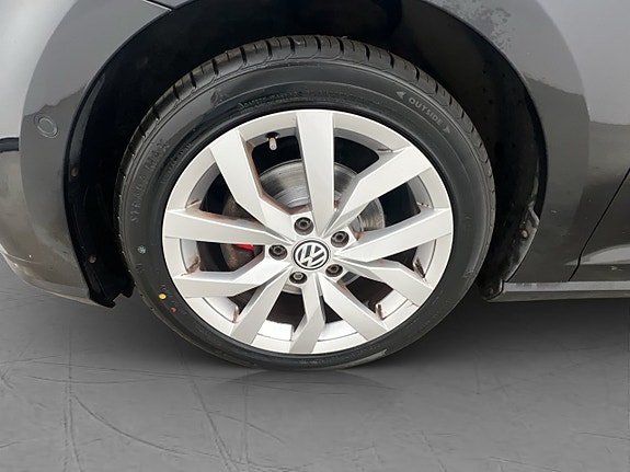 Volkswagen Golf I 27 of 30