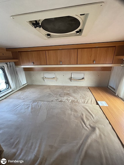 Hymer B 614 CL 17 of 21