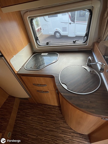 Hymer B 614 CL 13 of 21