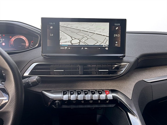 Peugeot 5008 10 of 16