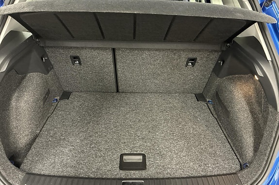 Seat Arona 17 of 22
