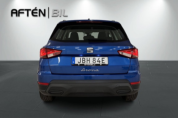 Seat Arona 8 of 22