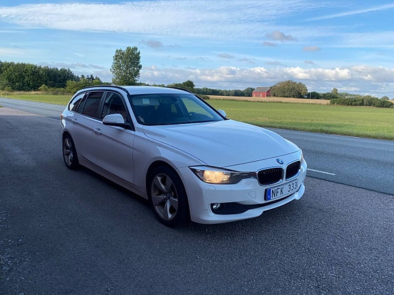 BMW 318d 2 of 4