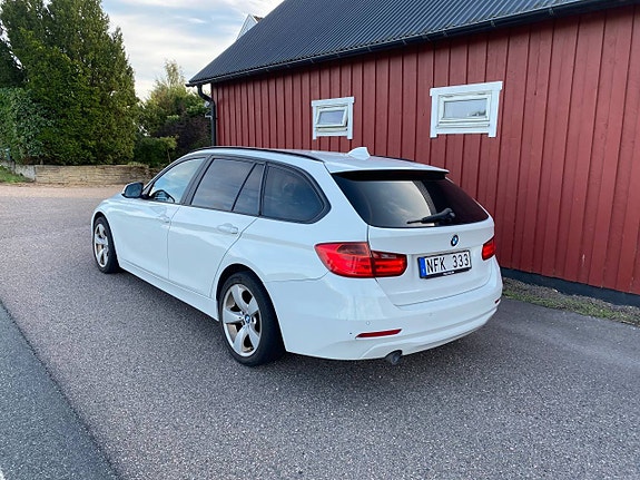 BMW 318d 4 of 4
