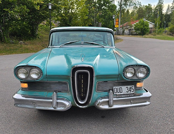 Edsel Pacer 8 of 18