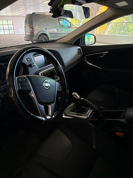 Volvo V40 6 of 6