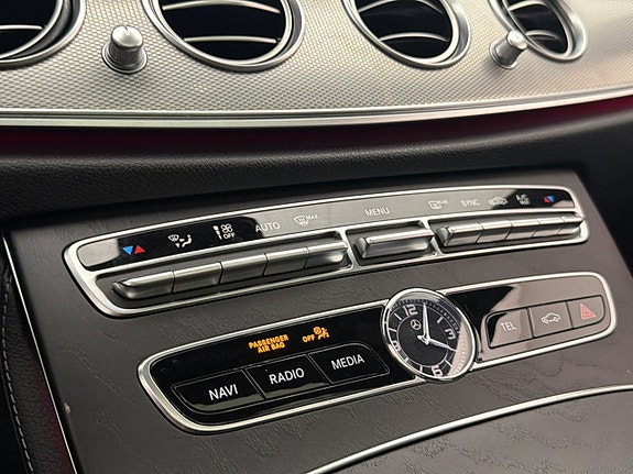 Mercedes-Benz E220 d 21 of 30