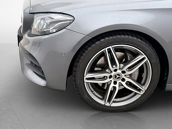 Mercedes-Benz E220 d 27 of 30