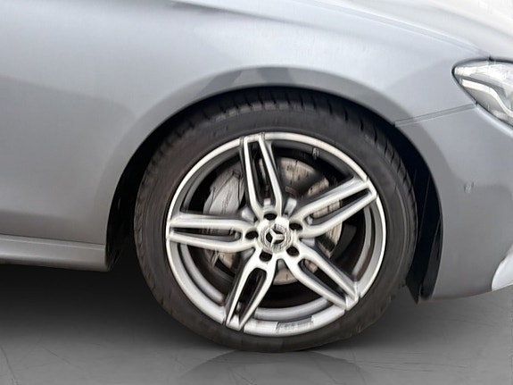 Mercedes-Benz E220 d 30 of 30