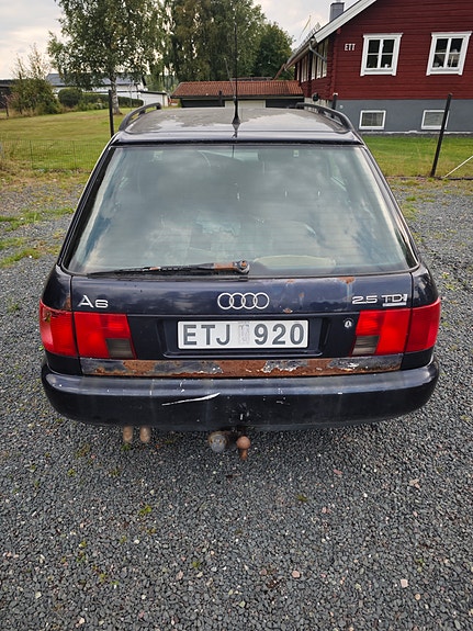 Audi A6 6 of 9