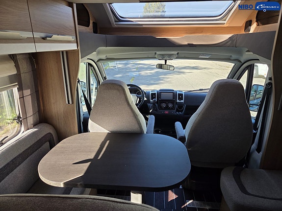 Knaus 650 MEG Sky wave (3500Kg) 13 of 19