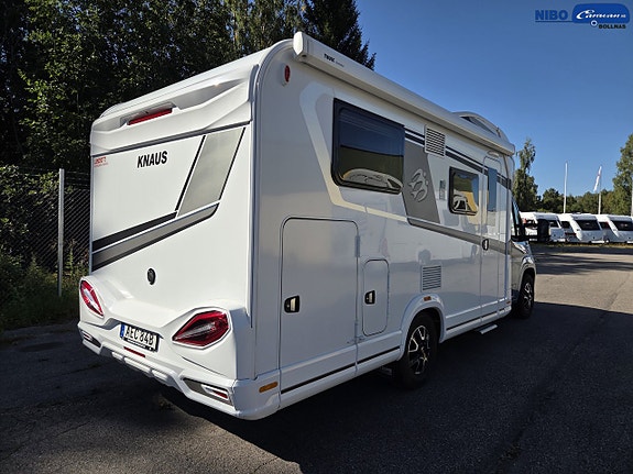 Knaus 650 MEG Sky wave (3500Kg) 3 of 19
