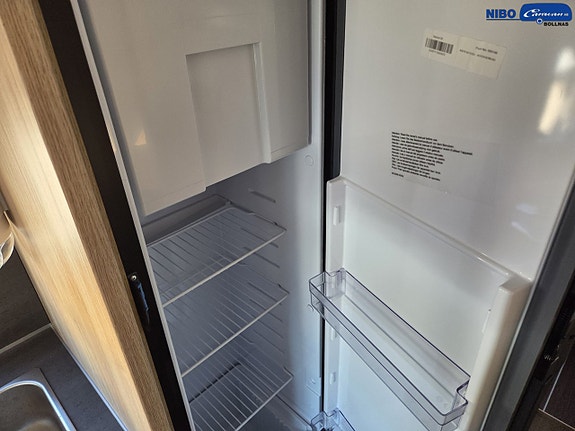 Knaus 650 MEG Sky wave (3500Kg) 15 of 19