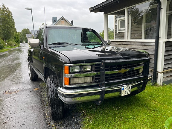 Chevrolet C1500 3 of 6