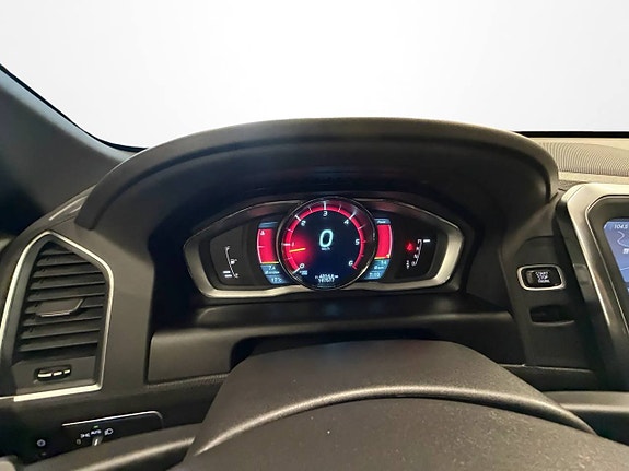 Volvo XC60 12 of 21