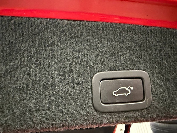 Volvo XC60 17 of 21