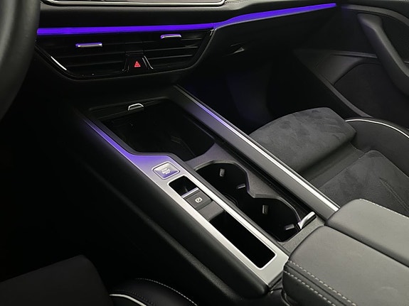 Volkswagen Passat 12 of 21