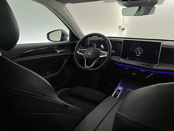 Volkswagen Passat 6 of 21