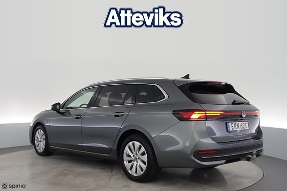 Volkswagen Passat 19 of 21