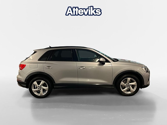 Audi Q3 2 of 15