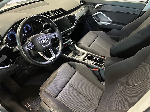 Audi Q3 9 of 15