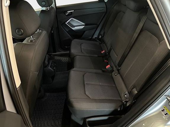 Audi Q3 13 of 15