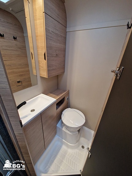 Weinsberg CaraOne 390 QD //LAGERRENSNING// 5 of 5