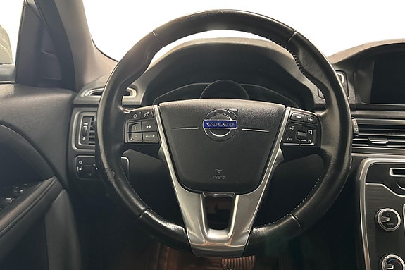 Volvo XC70 15 of 29