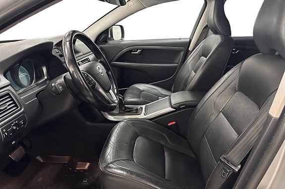 Volvo XC70 12 of 29