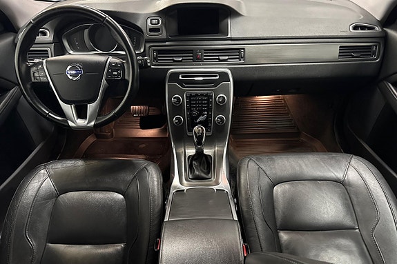 Volvo XC70 11 of 29