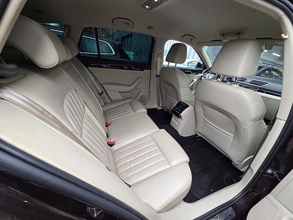 Skoda Superb 11 of 18