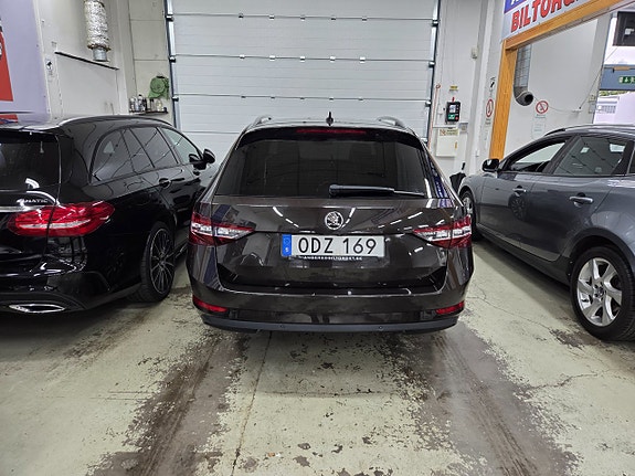 Skoda Superb 8 of 18