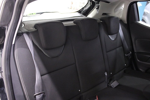 Renault Clio 17 of 26