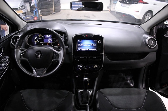 Renault Clio 20 of 26