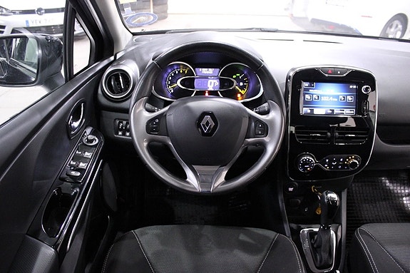 Renault Clio 12 of 26