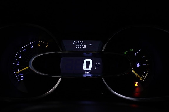 Renault Clio 22 of 26