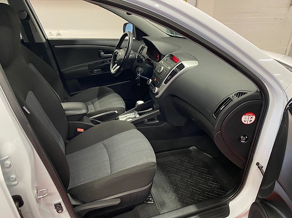 Kia Ceed 9 of 19