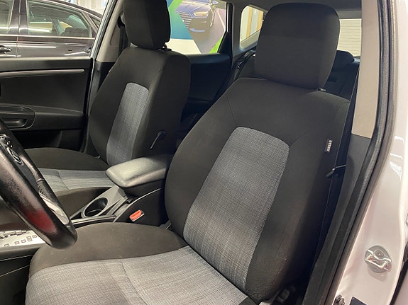 Kia Ceed 13 of 19