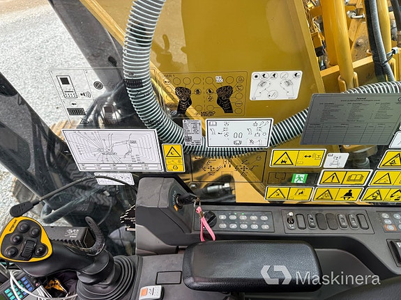Grävmaskin CAT 323FL 21 of 27