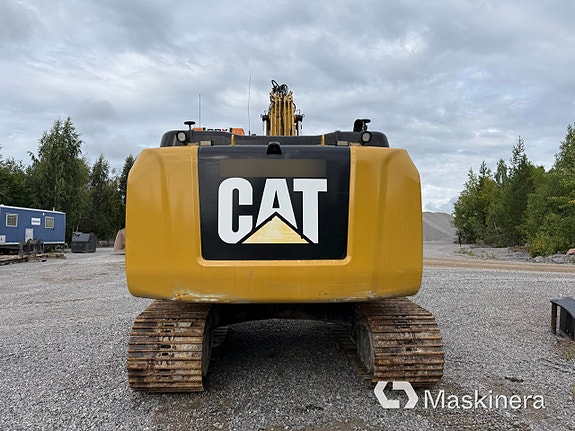Grävmaskin CAT 323FL 8 of 27
