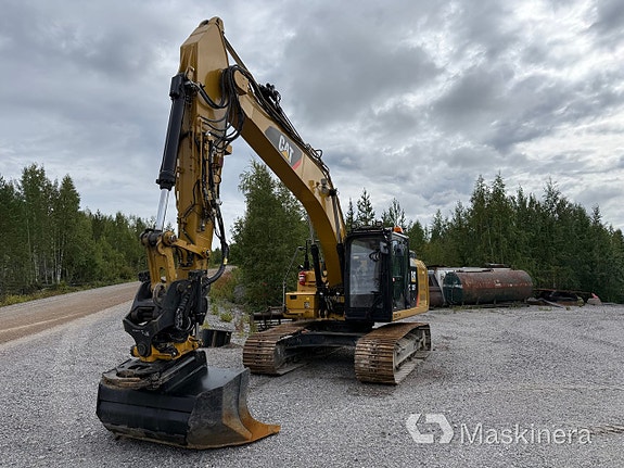 Grävmaskin CAT 323FL 2 of 27