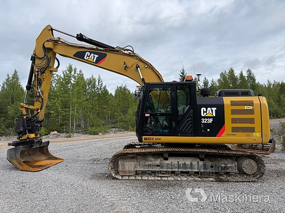 Grävmaskin CAT 323FL 10 of 27