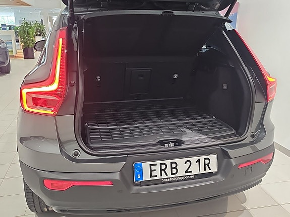 Volvo XC40 13 of 14