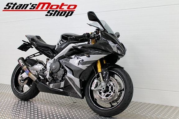 Triumph Daytona 765 Moto2 Limited Edition 652/765 Sc Project ABS 2 of 23