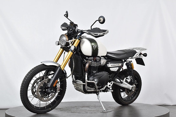 Triumph Scrambler 1200 XE ABS Nyservad 3 of 21