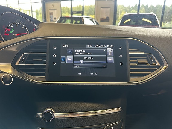 Peugeot 308 13 of 17