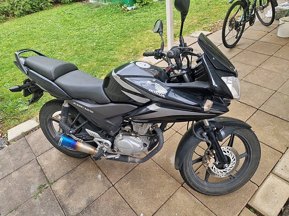 Honda CBF125M 2 of 7